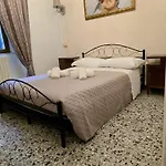 Dietro Al Corso 招待所 3*