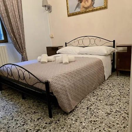 Dietro Al Corso Gasthuis 3*