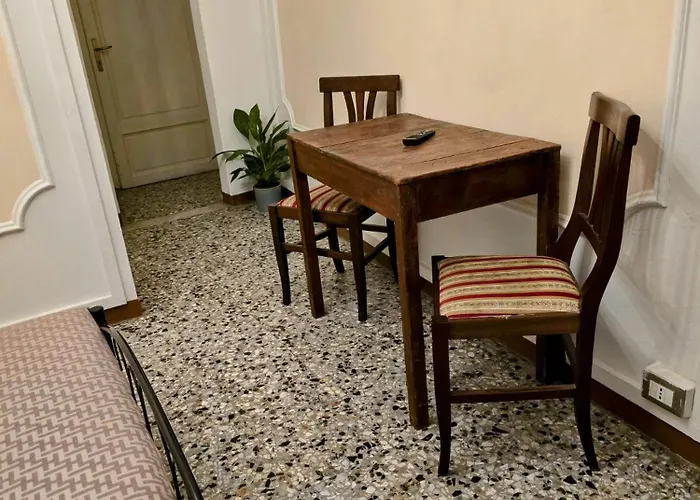 Dietro Al Corso Πανσιόν