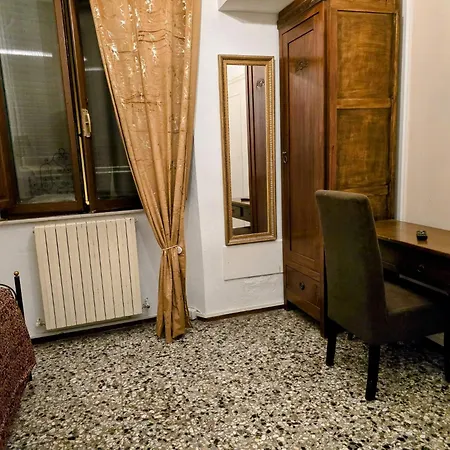 Dietro Al Corso 피사